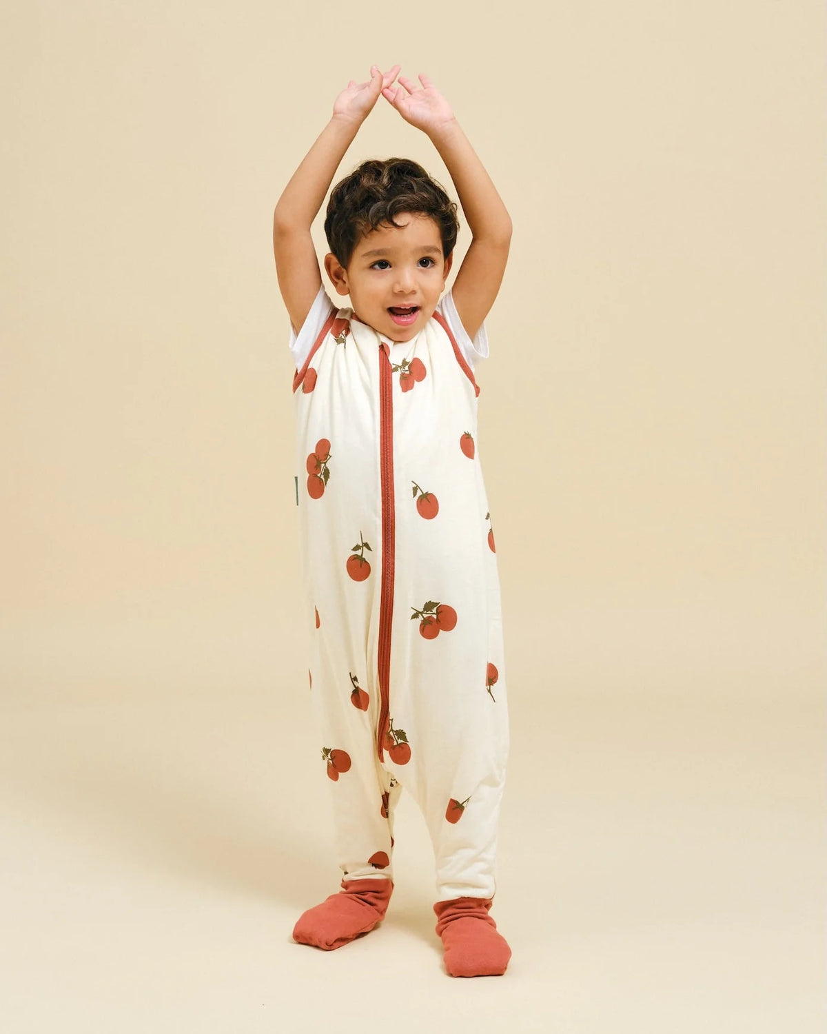 PIJAMA MANTA CON CALCETINES ANTIDESLIZANTES -TOMATOES- TOG 1